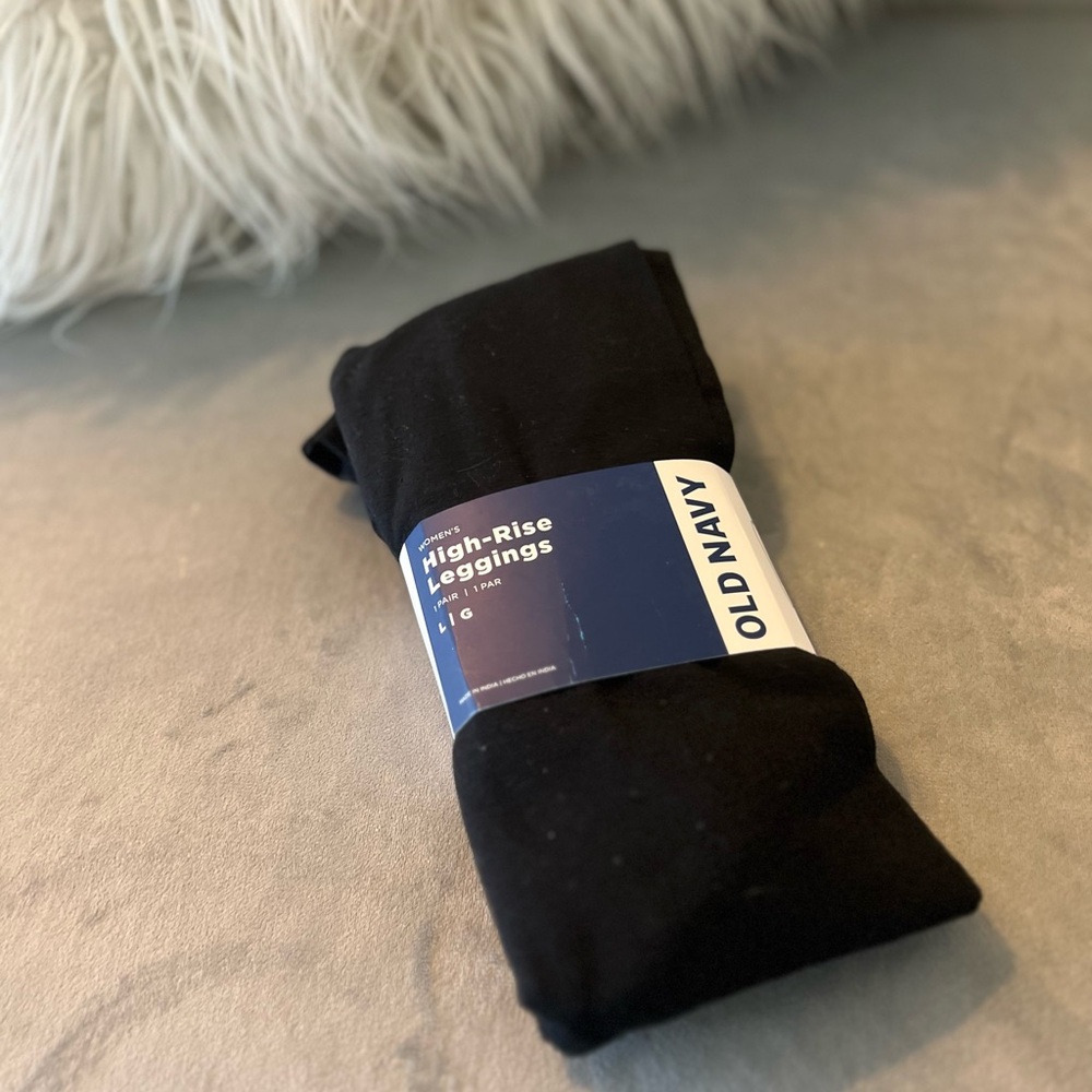 Old Navy Black High-Rise Leggings